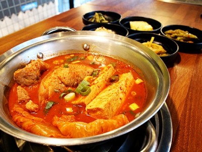 묵은지김치찌개